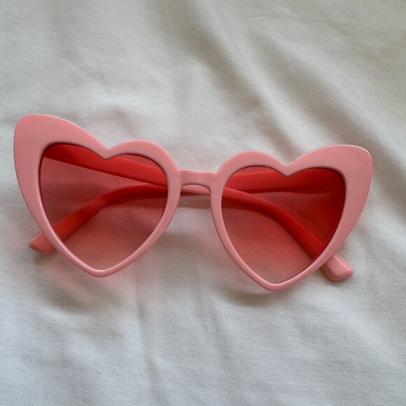 NWT Heart-Shaped Retro Sunglasses, Bachelorette - Wedding, Women's, Pink OSFA - Picture 3 of 13